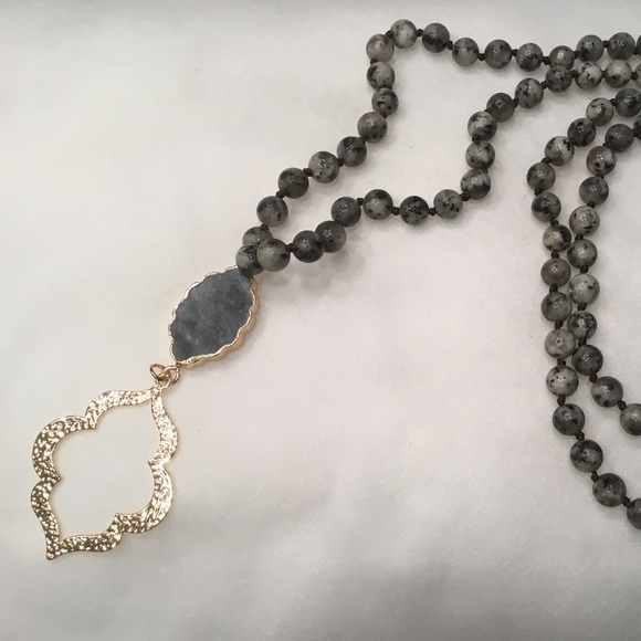 Jewelry - Gray Natural Stone Necklace